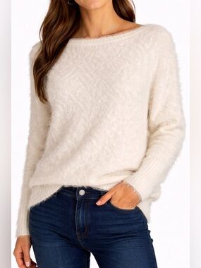Jessica Simpson Ivory Fuzzy Eyelash Knit Sweater XS Soft Cozy Pullover